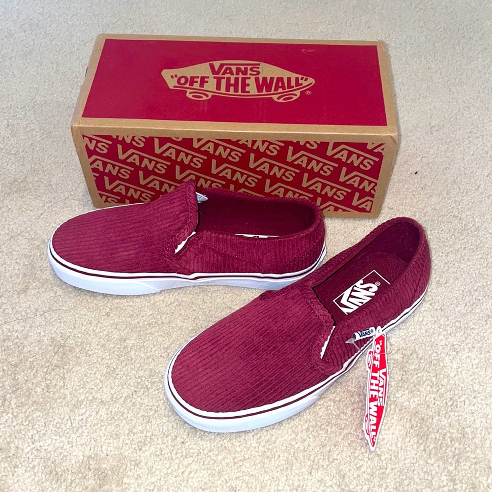 New Burgundy Corduroy vans shoes size 5